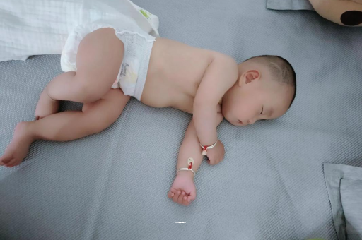 广州供卵包男孩宝宝厌奶期要多久